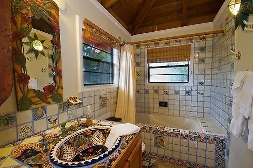Tres Palmas Inn And Villas Rincón